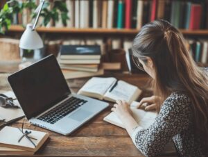 u4864276394_Online_Education_for_Your_E-Learning_--ar_43_--v__a60eb9c9-a0a6-4579-9ea0-942e27d9098d_0 (1) 10 Types Of Online Education for Your E-Learning, Which Is The Best For You?